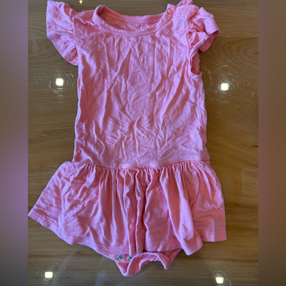 Posh Peanut   Pink Baby Romper dress with Ruffle Sleeves